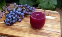 Prepare Grape Juice Pack for brighter face